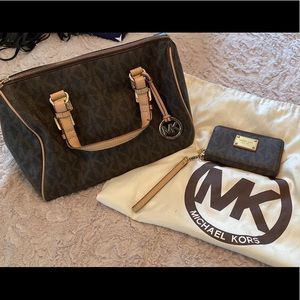 Michael Kors Grayson satchel and wristlet